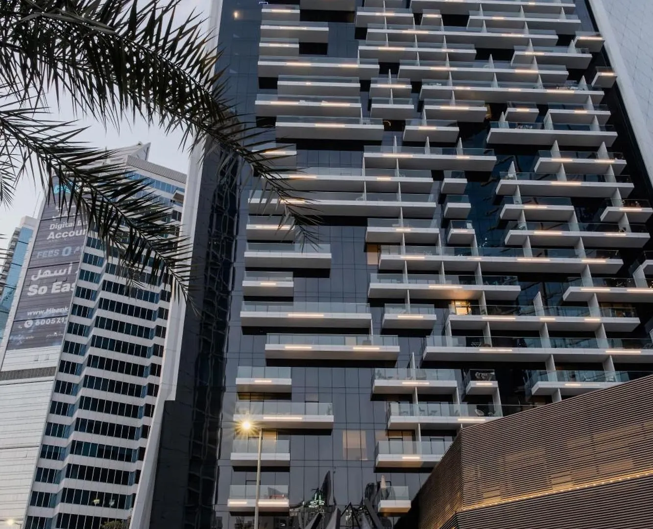 Downtown Dreams I Modern 2Br Getaway I Iconic Full Burj Khalifa Views I Near Dubai Mall