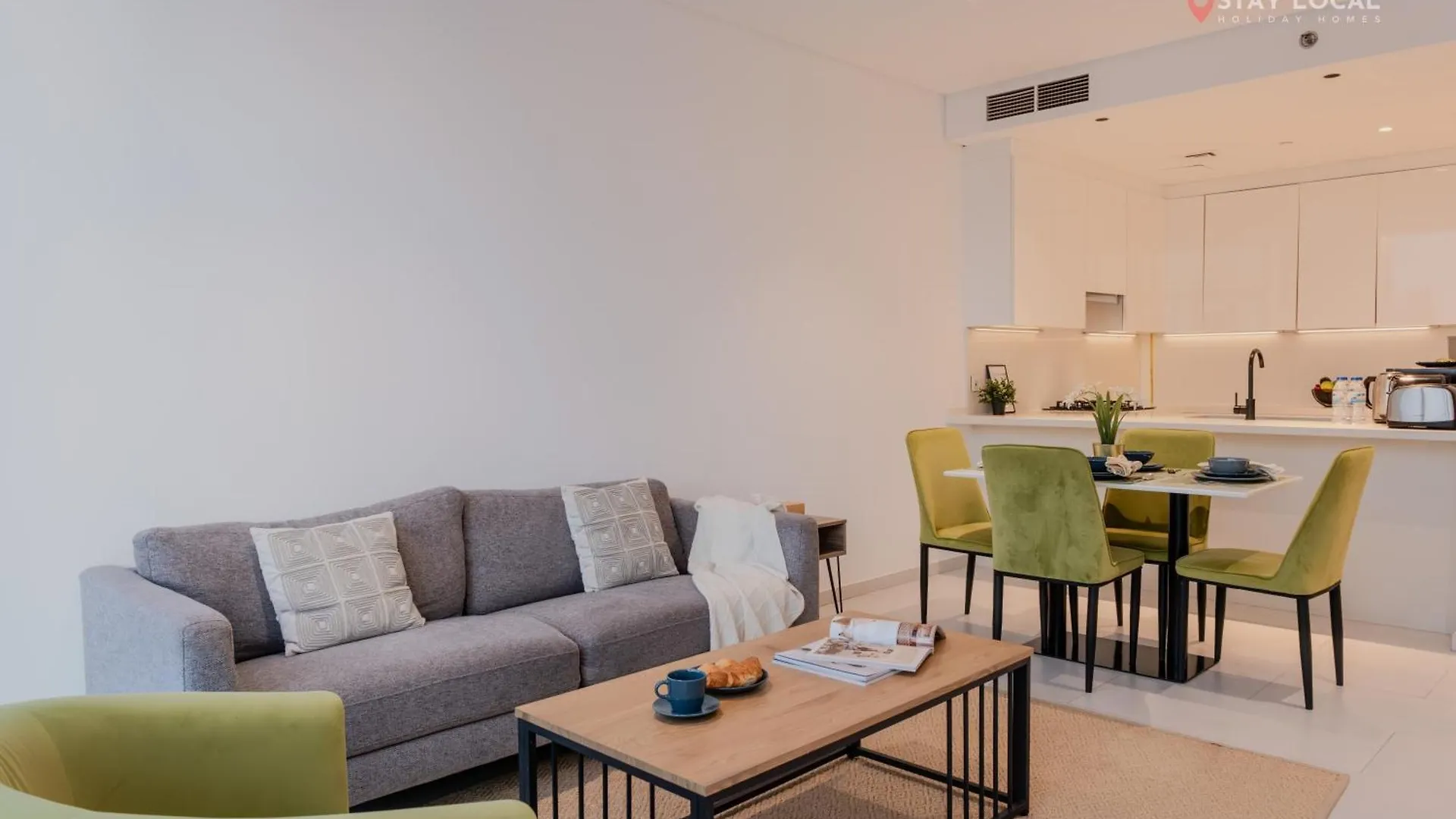 Apartment Downtown Dreams I Modern 2Br Getaway I Iconic Full Burj Khalifa Views I Near Dubai Mall